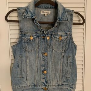 Madewell Sleeveless Jean Jacket (barely worn)